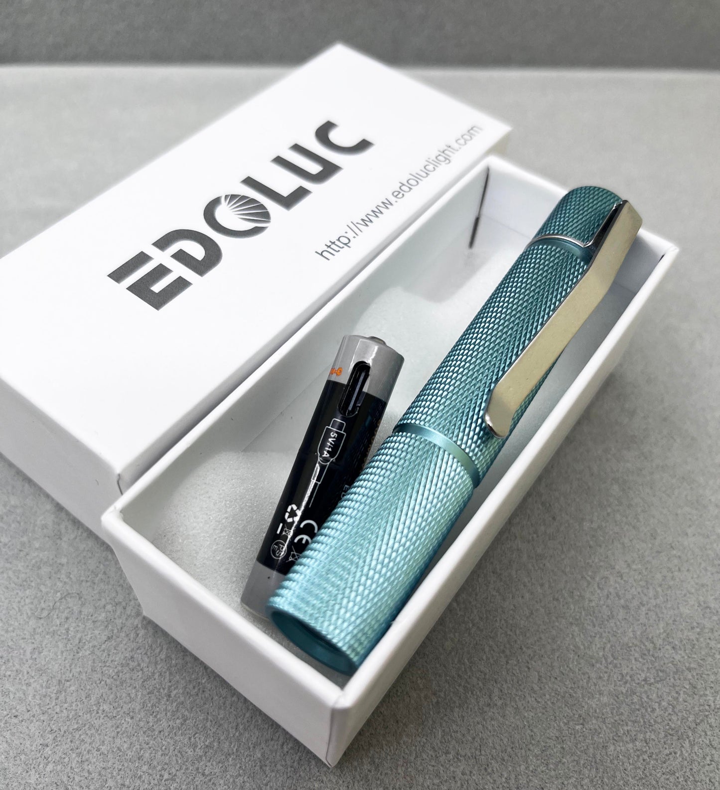 Edoluc 10440 Knurly Aluminum Flashlight with 10440 USB-C Battery