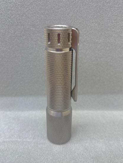 EDOLUC Knurly 14500/AA Flashlight Titanium with Type-C 14500/AA Battery