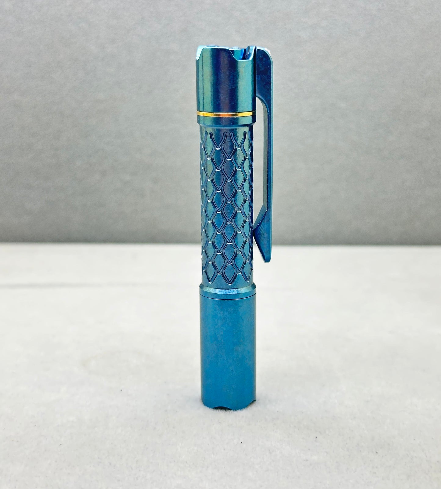Edoluc 10440/AAA Loong-01 Crystal Titanium EDC Flashlight with Type C Battery