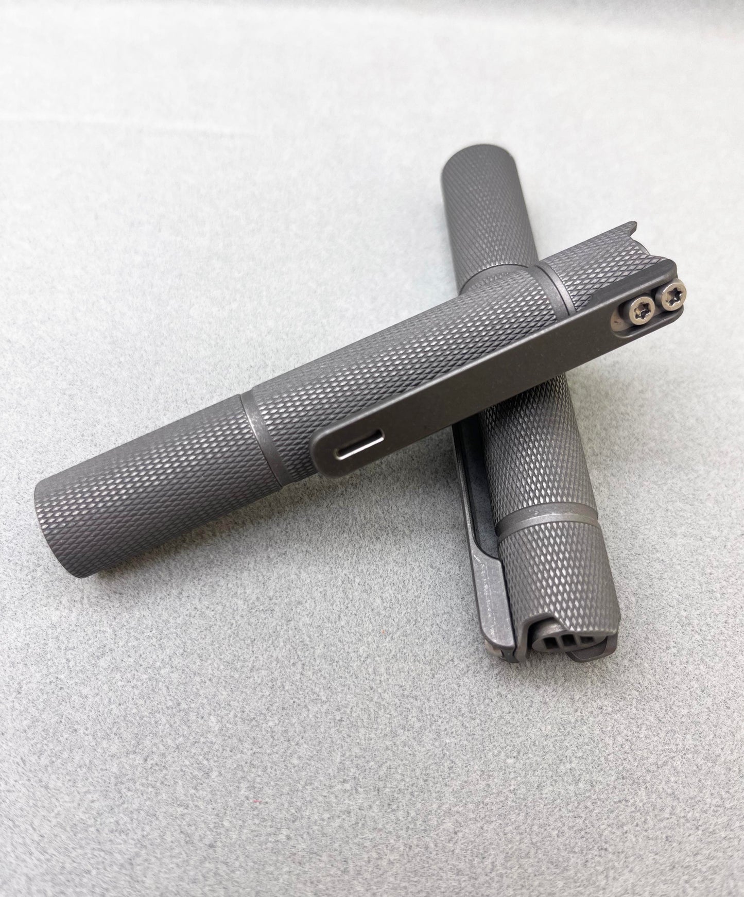 Edoluc knurly 10440/AAA Titanium Flashlight NiChia 519A 4000K,Cree XPL6500K LED with Titanium Clip