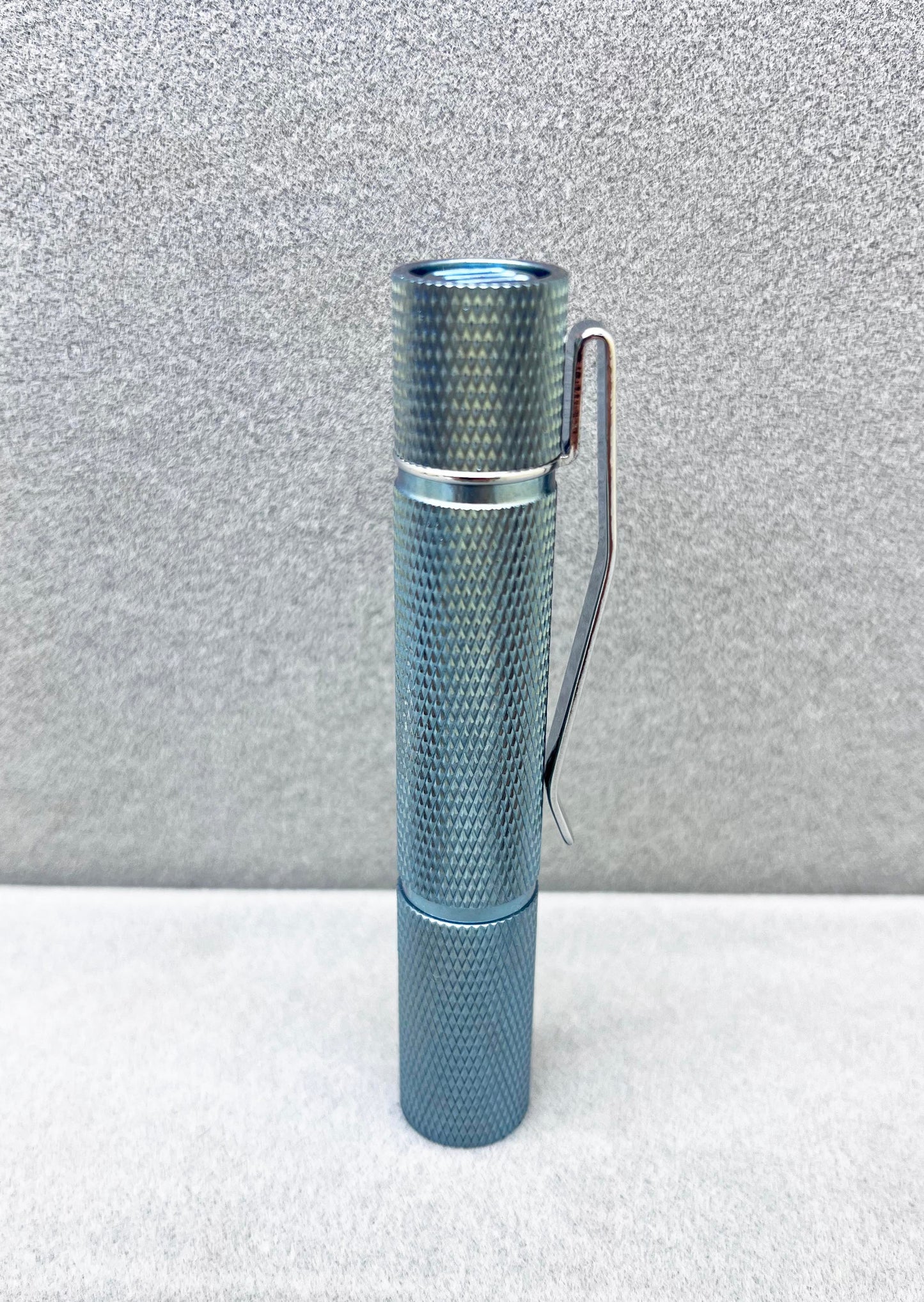 Edoluc 10440/AAA Knurly Crystal Titanium EDC Flashlight with Type C Battery