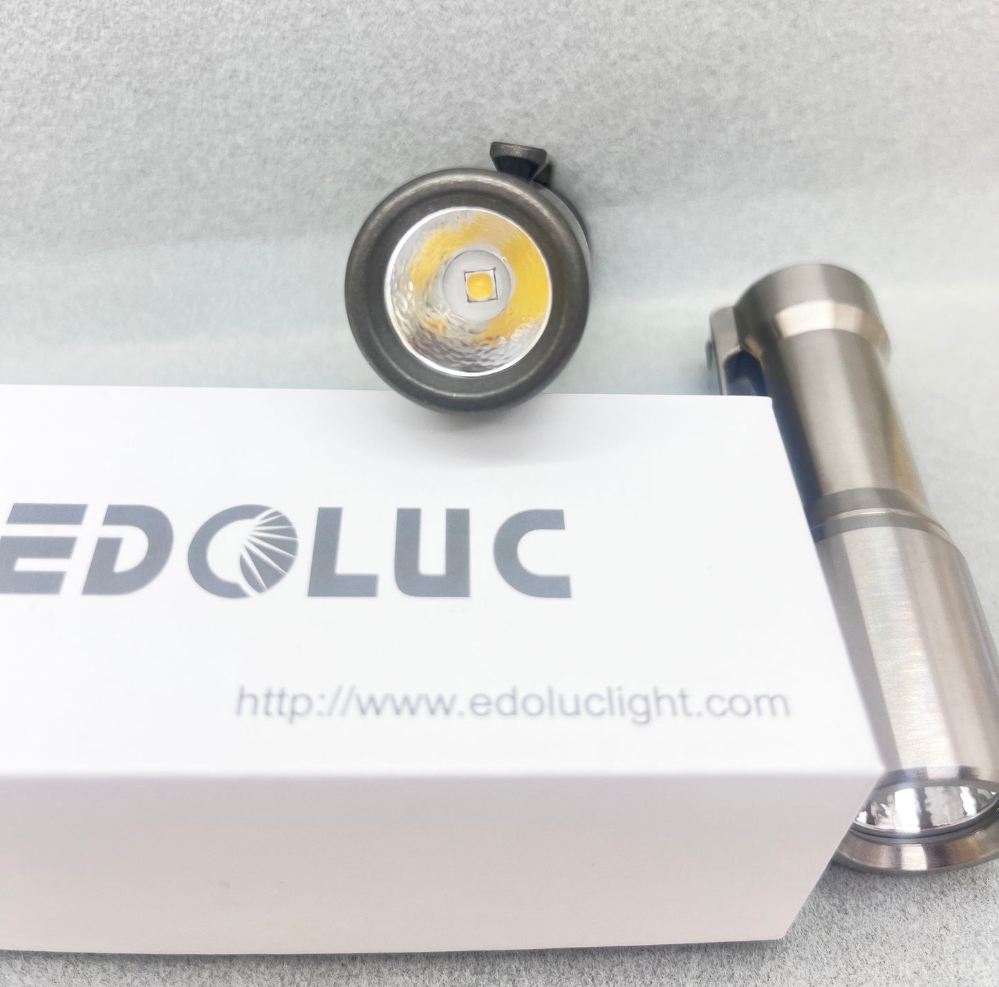 Glow Arrow 18350-JM01 Smooth Flashlight Titanium Single Emitter NiChia 519A 4000K/Samsung5000K/XPL6500K LED With 18350 Type-C Battery