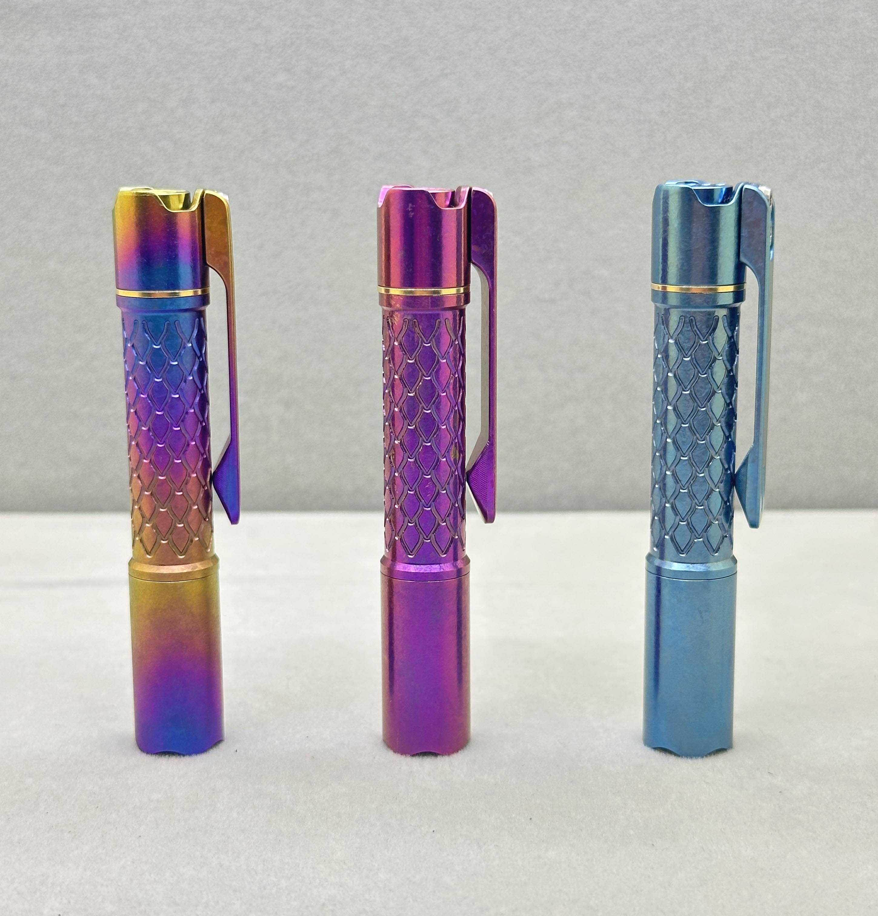 Edoluc 10440/AAA Loong-01 Crystal Titanium EDC Flashlight with