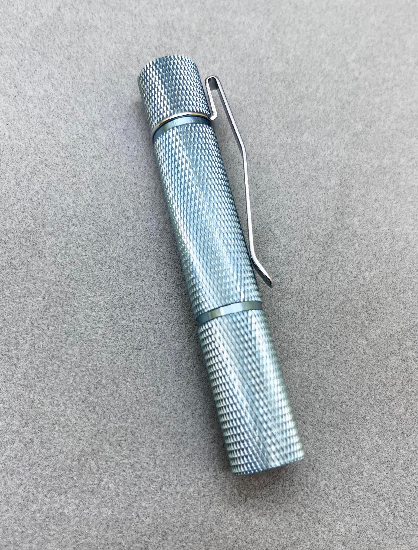 Edoluc 10440/AAA Knurly Crystal Titanium EDC Flashlight with Type C Battery